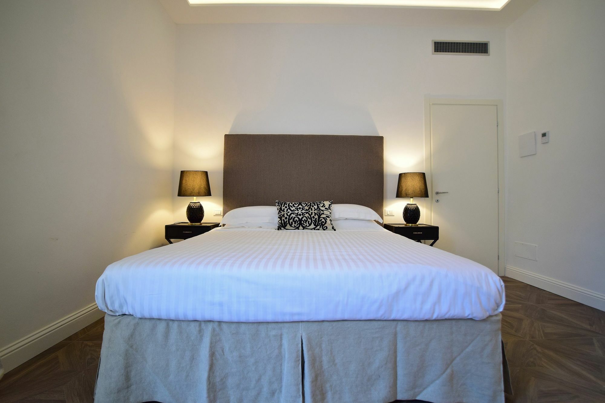 Kf Deluxe B&B Florens Exteriör bild